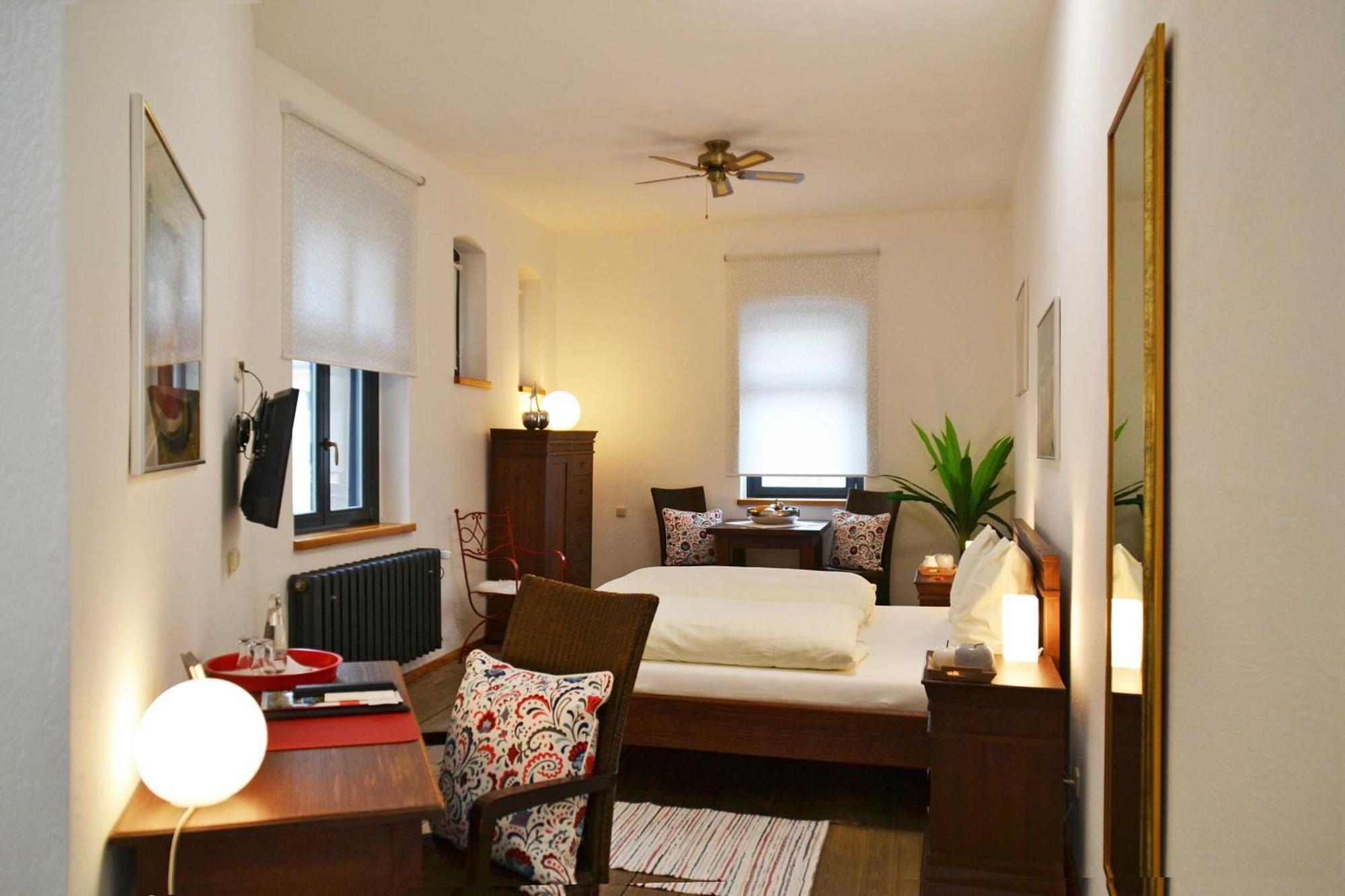 Hermann Hotel Bar Губен Экстерьер фото
