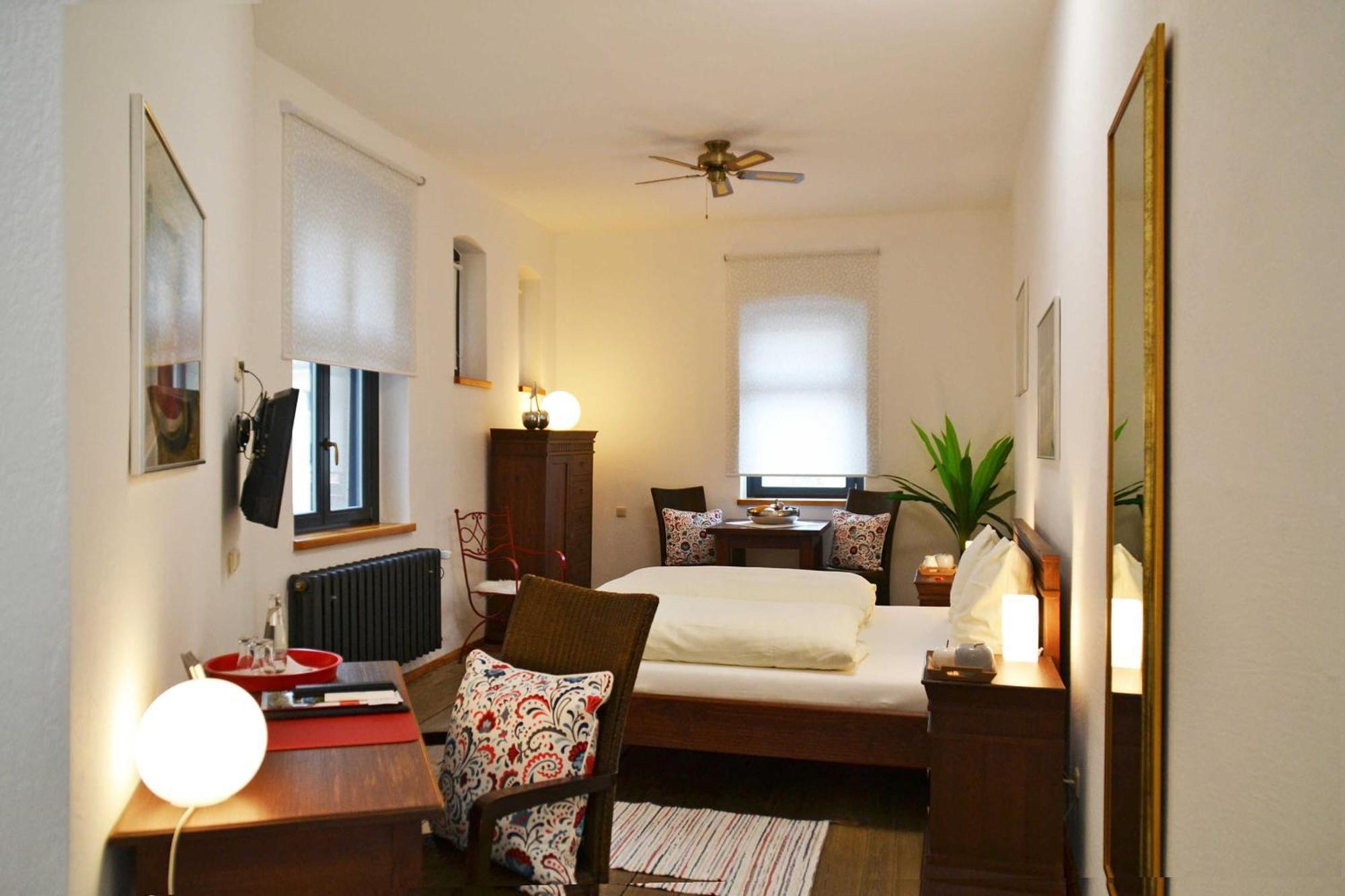 Hermann Hotel Bar Губен Экстерьер фото