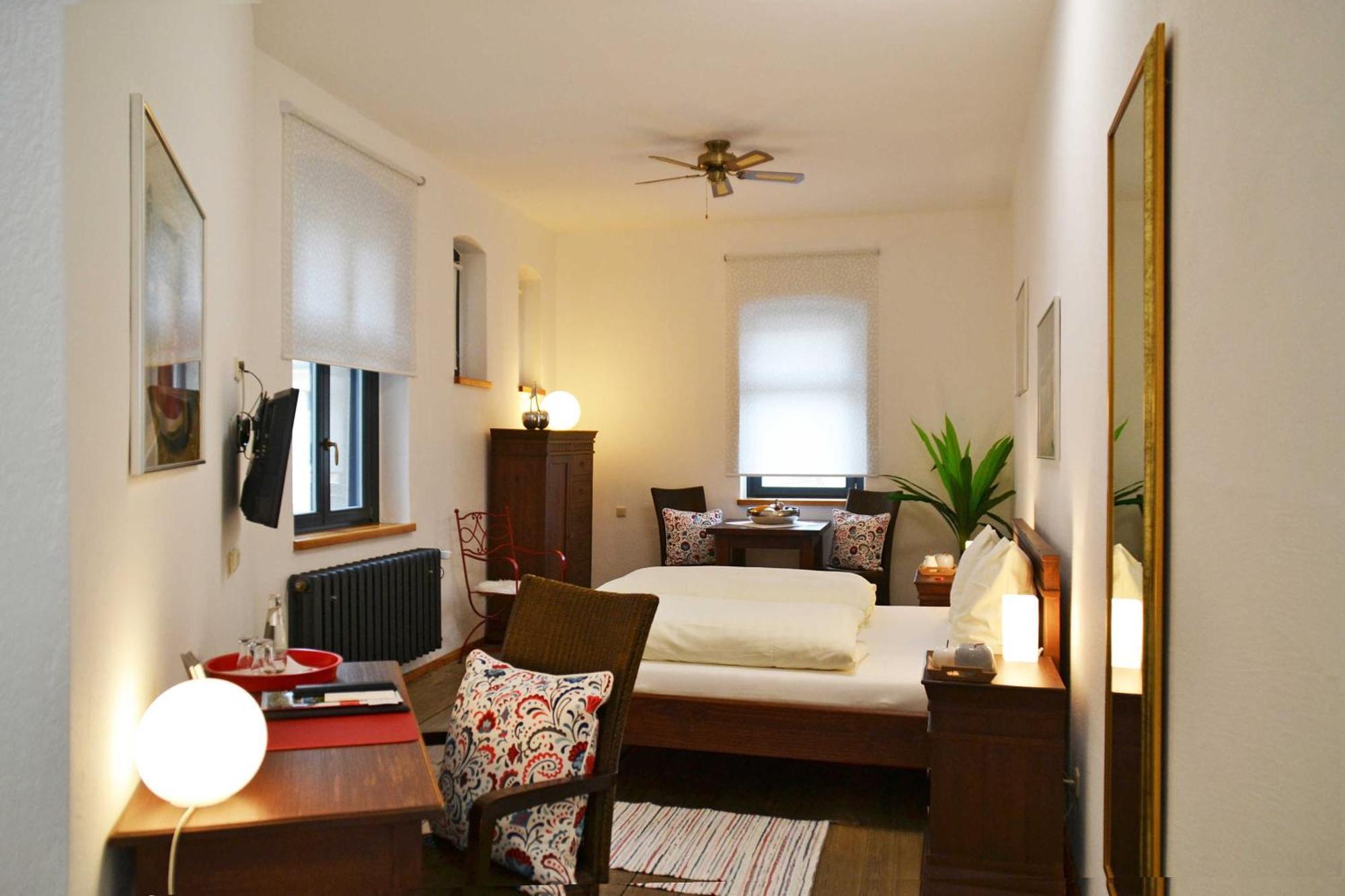 Hermann Hotel Bar Губен Экстерьер фото