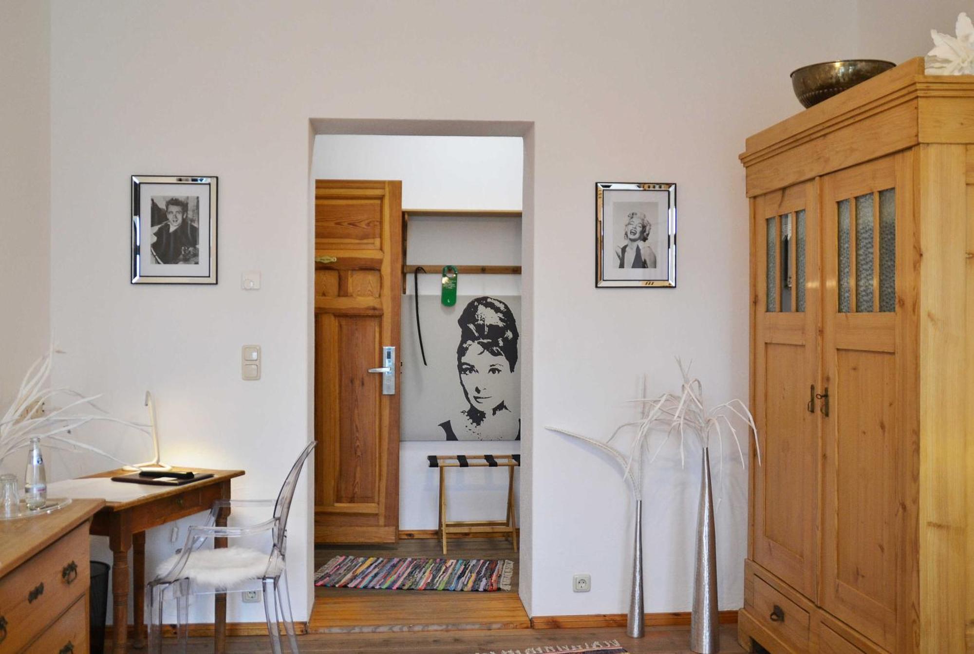 Hermann Hotel Bar Губен Экстерьер фото
